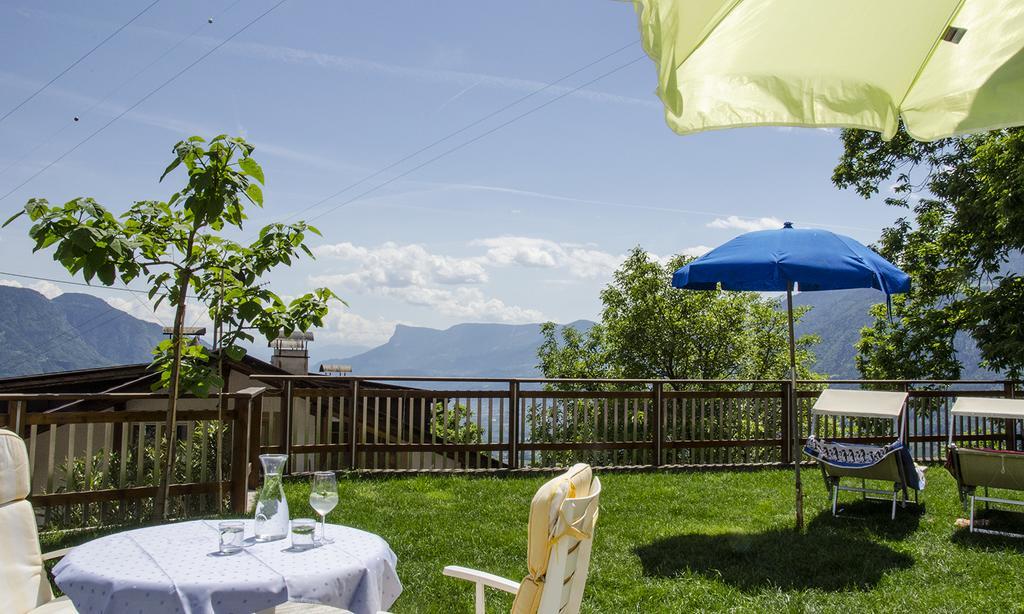 Innerfarmerhof Aparthotel Tirolo