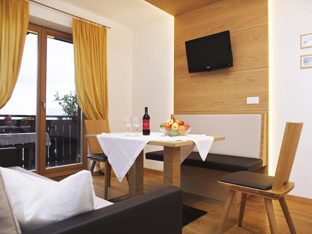 Aparthotel Innerfarmerhof Tirolo